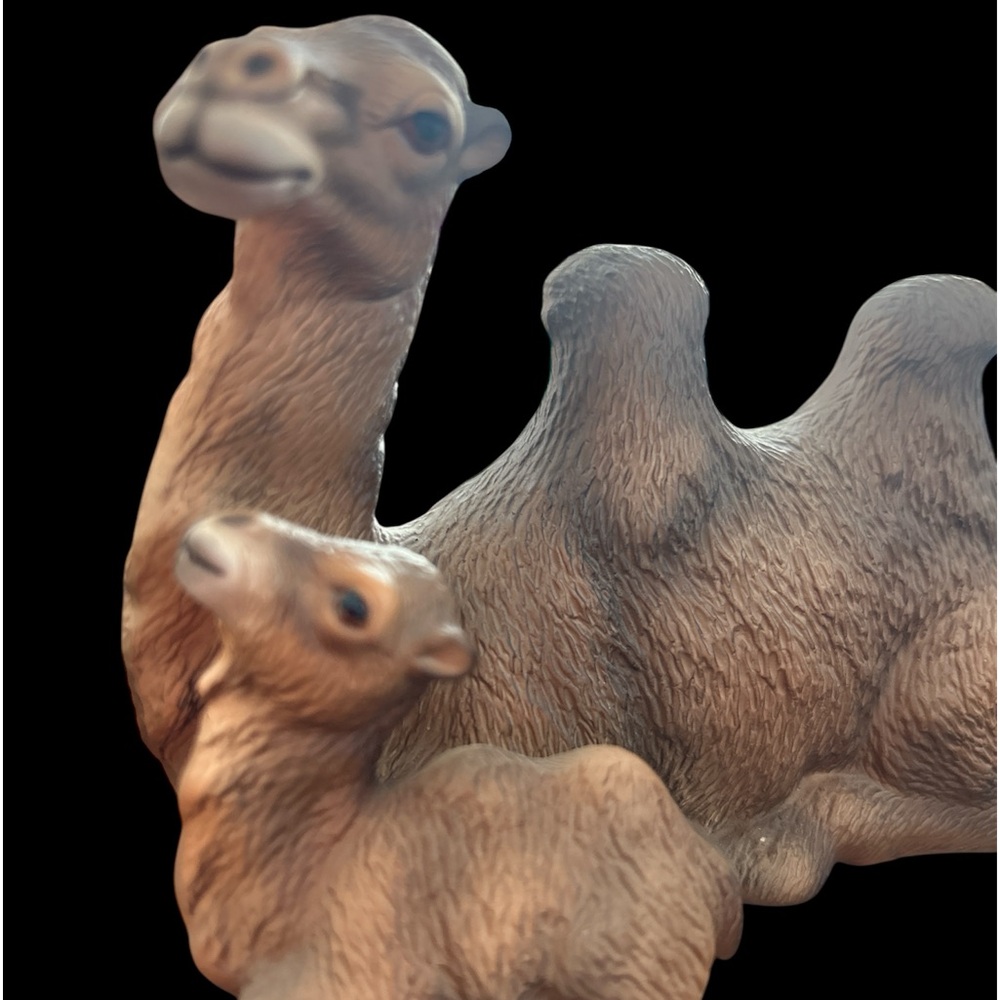 Vintage New Harvey Knox -Global Art Momma Camel & Baby Stamped Stored Perfect
